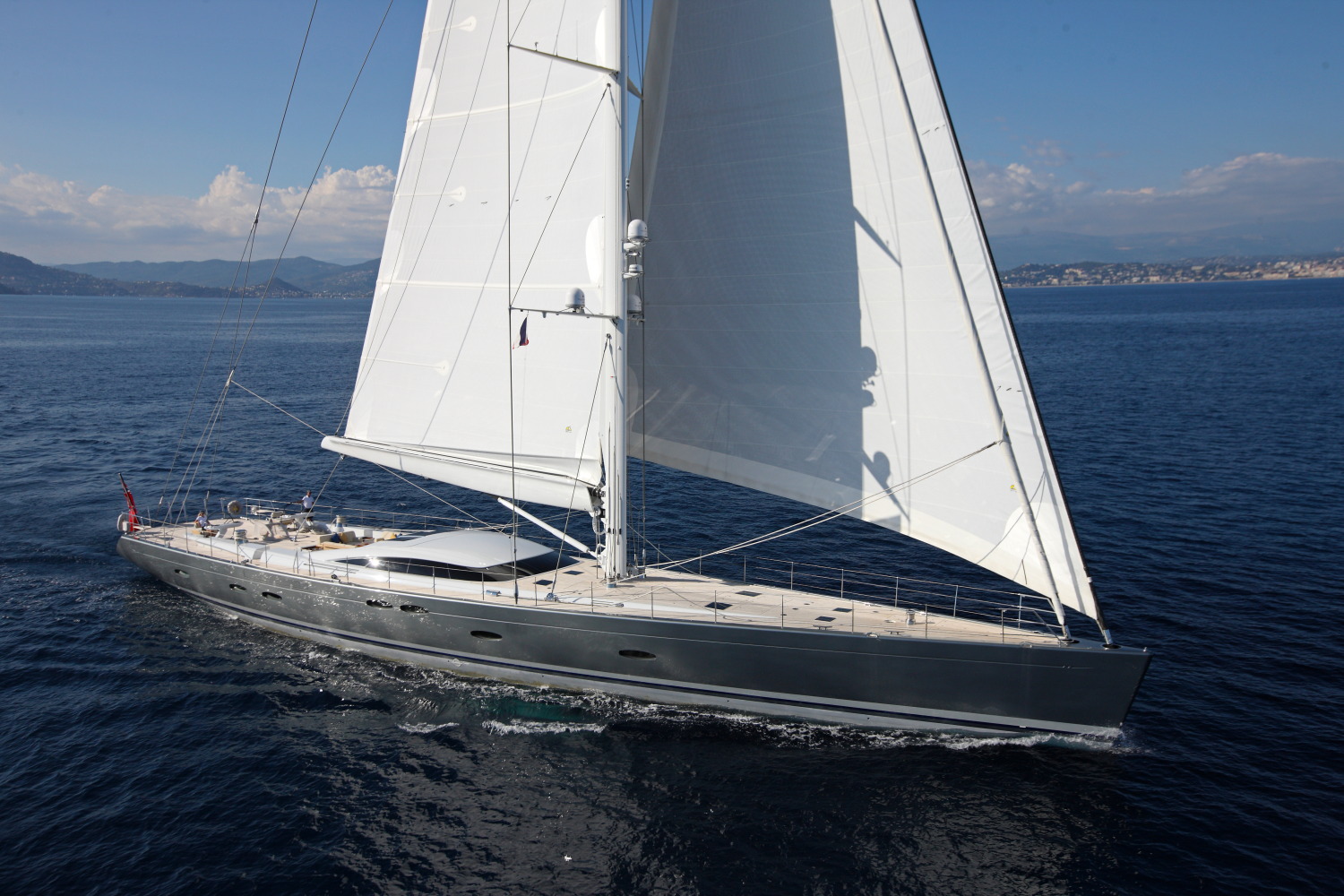 heureka sailing yacht